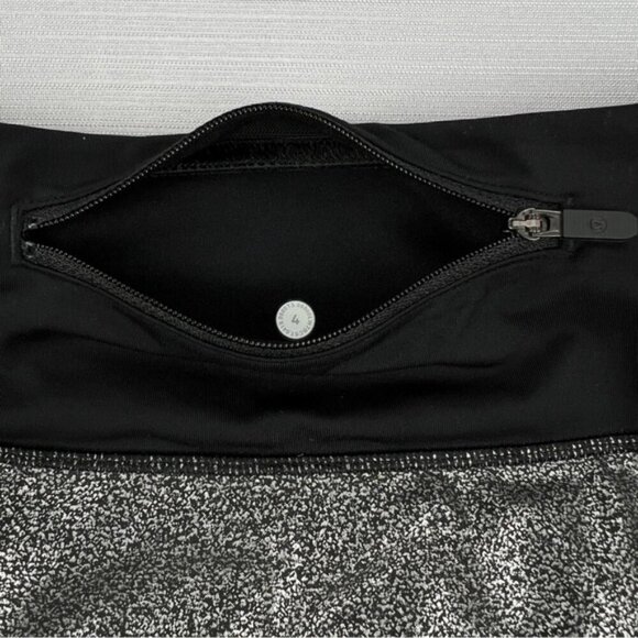 RARE Print! Lululemon Speed Up Short *4" Foil Sz. 4 Wide Leg Lined - Like New! - Picture 9 of 13